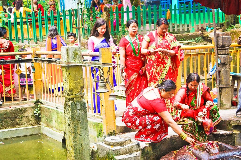 แบกเป้เที่ยวเนปาล Teej Hindu Women Festival In Nepal เทศกาลเฉลิมฉลองของหญิงชาวฮินดูที่